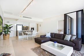 Ultra Broadbeach