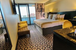 The Vincent Hotel