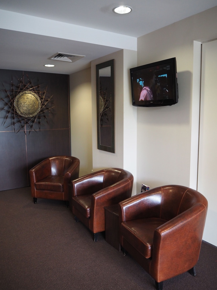 St Ives Apartments