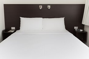 St Ives Apartments
