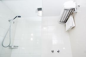 St Ives Apartments