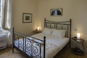 Aria Lito Mansion