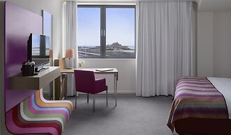 Radisson Blu Waterfront Hotel, Jersey