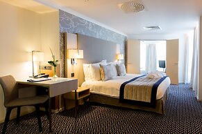 Radisson Blu Waterfront Hotel, Jersey
