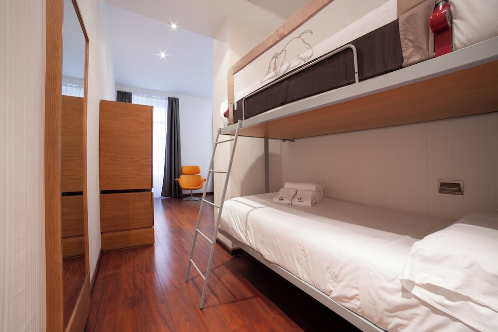 Petit Palace Plaza Malaga Hotel