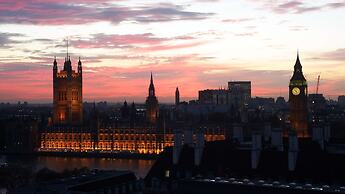 Park Plaza County Hall London
