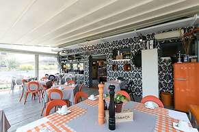 Orange Hotel