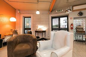 Orange Hotel