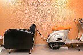 Orange Hotel