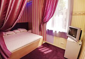 Zirka Hotel