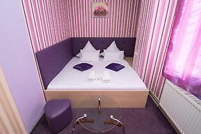 Zirka Hotel