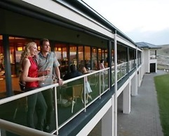 Lady Bay Hotel