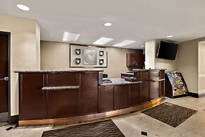 Comfort Inn & Suites Airport