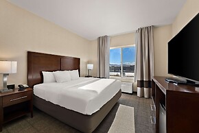 Comfort Inn & Suites Airport