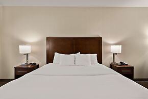 Comfort Inn & Suites Airport