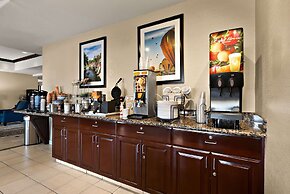 Comfort Inn & Suites Airport
