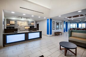 Holiday Inn Express & Suites Yuma by IHG