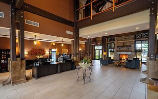 Sunrise Ridge Waterfront Resort