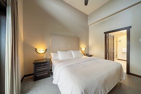 Sunrise Ridge Waterfront Resort