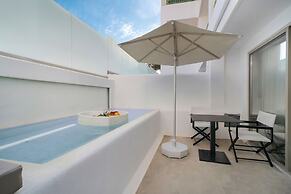 Knossos Beach Bungalows Suites Resort & Spa