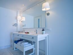 Knossos Beach Bungalows Suites Resort & Spa