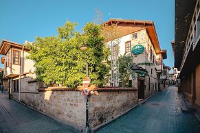 Mediterra Art Hotel