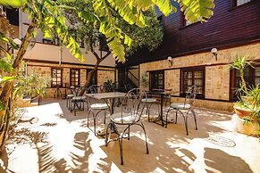 Mediterra Art Hotel