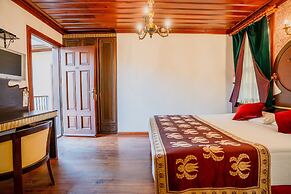 Mediterra Art Hotel