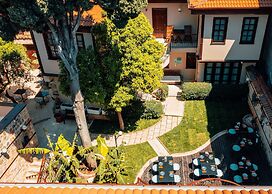 Mediterra Art Hotel
