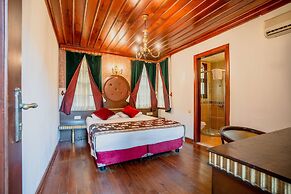 Mediterra Art Hotel