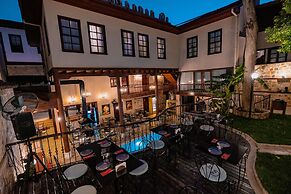 Mediterra Art Hotel