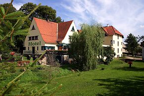 Hotel & Restaurant 5 Linden