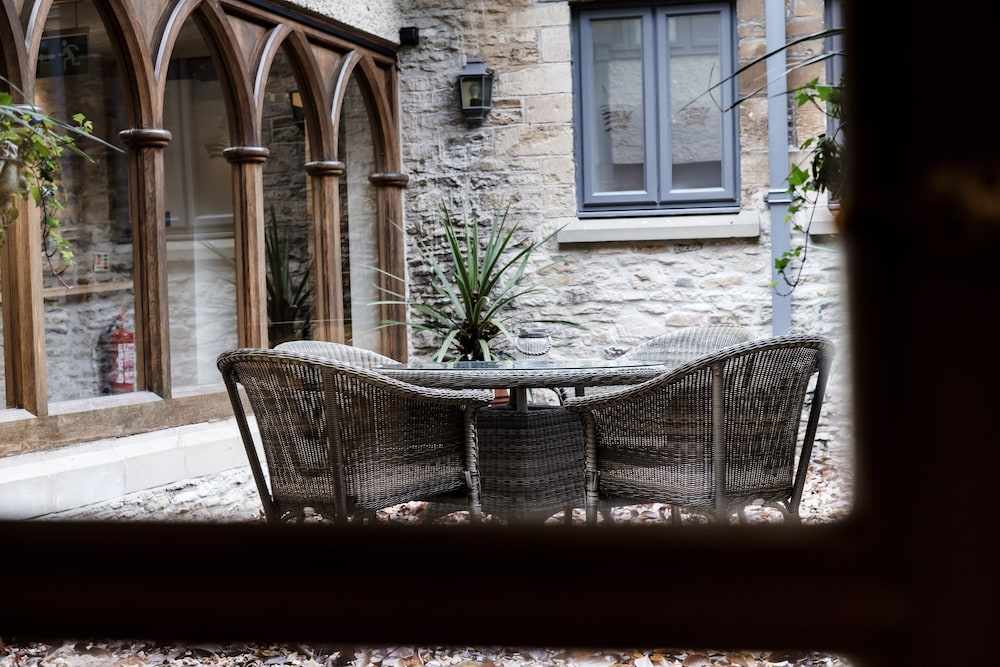 The Close Hotel
