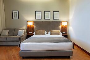 Hotel Embassy
