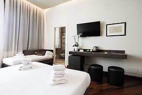Hotel Embassy