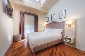 Hotel Embassy