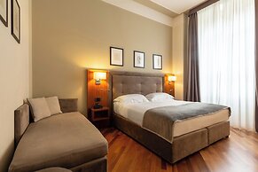 Hotel Embassy