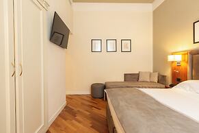Hotel Embassy