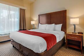 Comfort Inn & Suites Fort Myers Airport