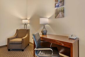 Comfort Inn & Suites Fort Myers Airport