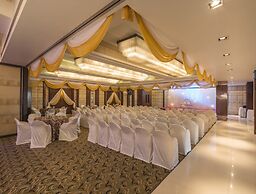 The Regenza by Tunga