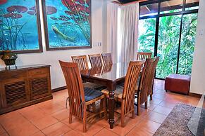 Hotel Villas Lirio