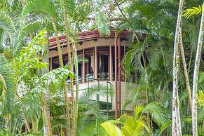 Hotel Villas Lirio