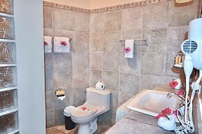 Hotel Villas Lirio