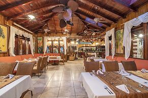 Hotel Villas Lirio