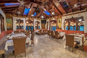Hotel Villas Lirio
