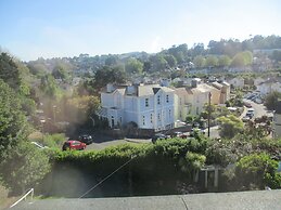 Ashwood Grange Hotel - B&B