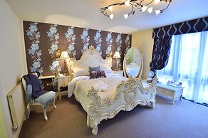 Angmering Manor