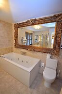 Angmering Manor
