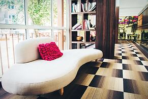 Link Hotel